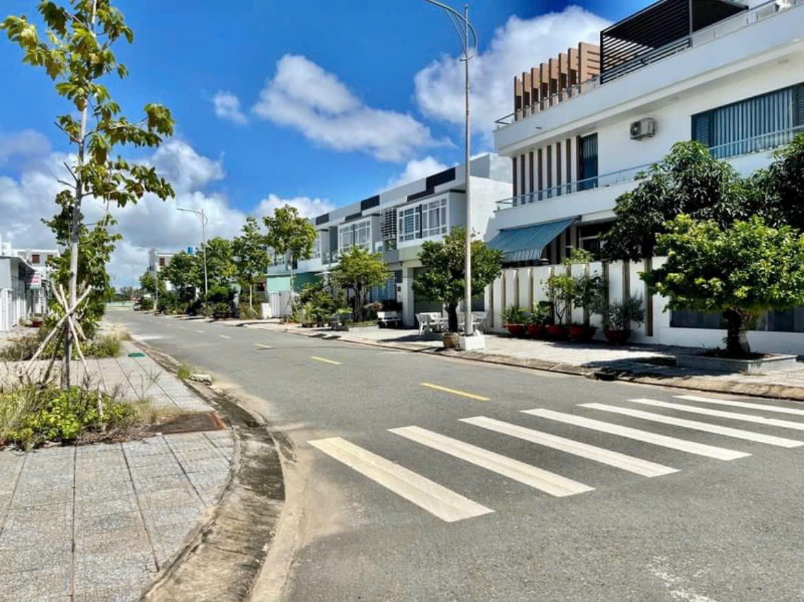 z5751662563871_433a20c5ae6df3fc89017c9cd312b8b9