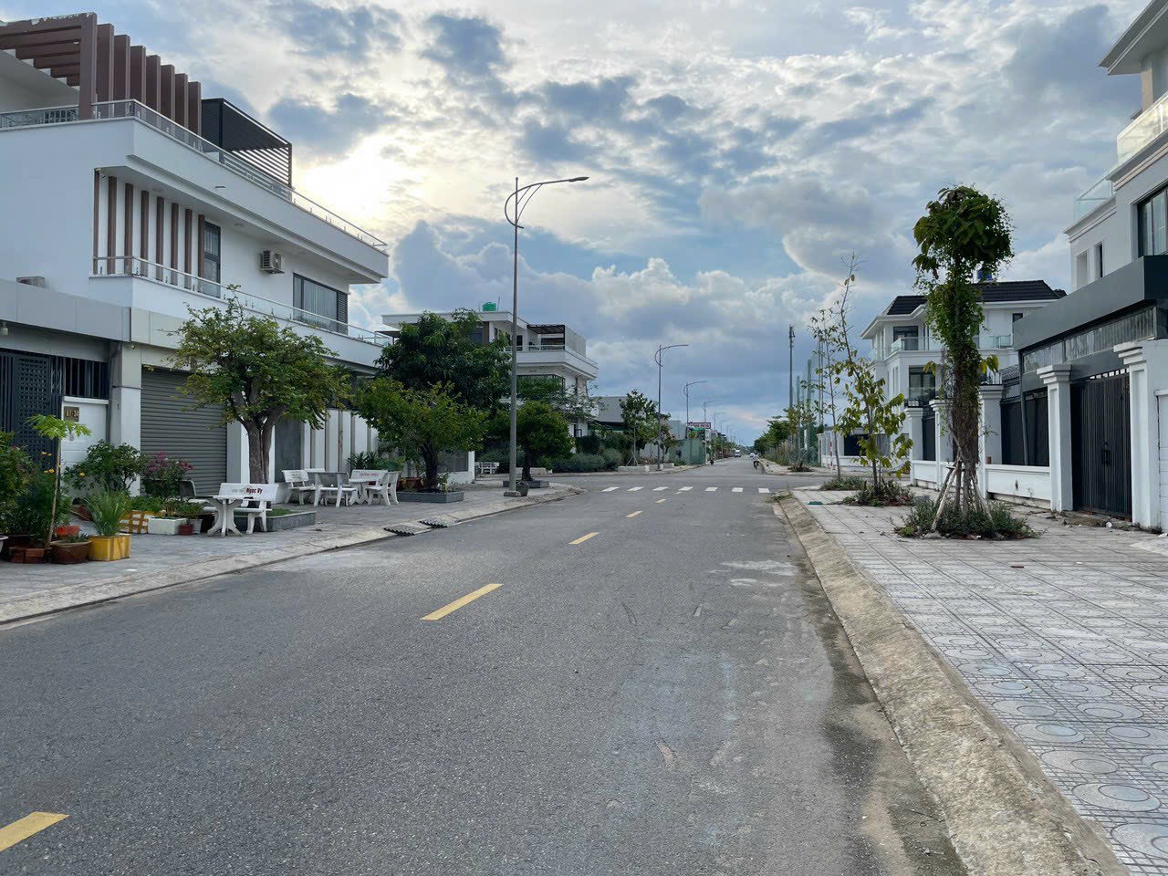 z5751662585184_fd915aa48f45d0cfe22eca6443f40d75